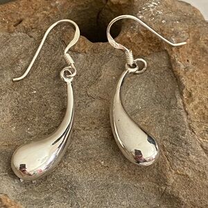 Vintage 925 Silver Teardrop Dangling Earrings